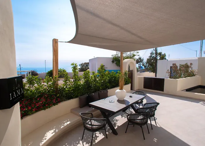 Iama Luxury Santorini Villa