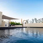 Iama Luxury Santorini إيميروفيغلي