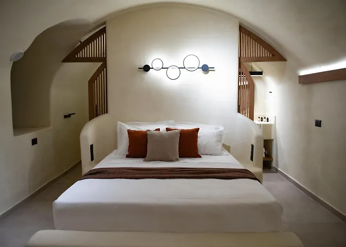 Iama Luxury Santorini Villa