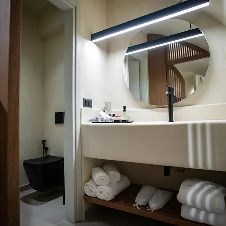 Iama Luxury Santorini Villa *